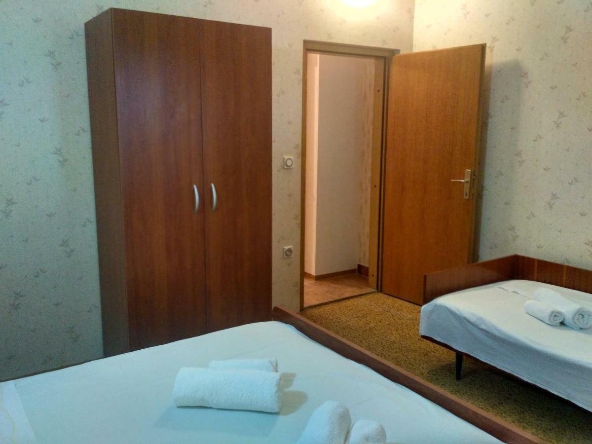 Apartmani Tonica Sukošan エクステリア 写真